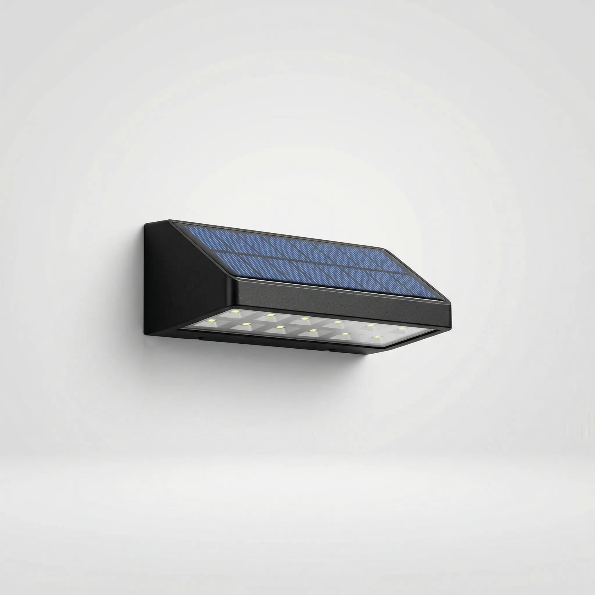 Nordspur | Solwave Solar-Powered Outdoor Up-Down Wall Light