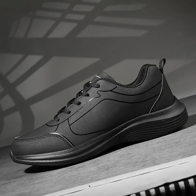 Nordspur | StratusGrip Mens Black Trainers