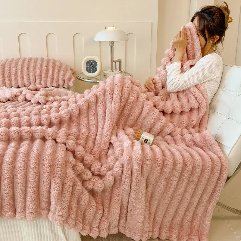 Nordspur | Striped Coral Fleece Blanket