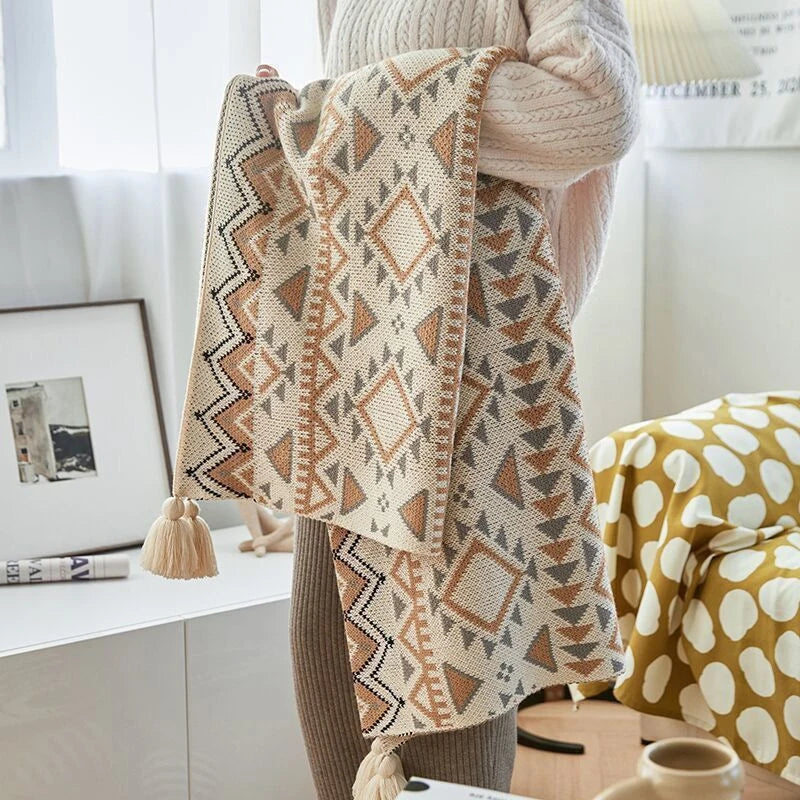 Nordspur | Tasselune Knitted Tassel Throw Blanket