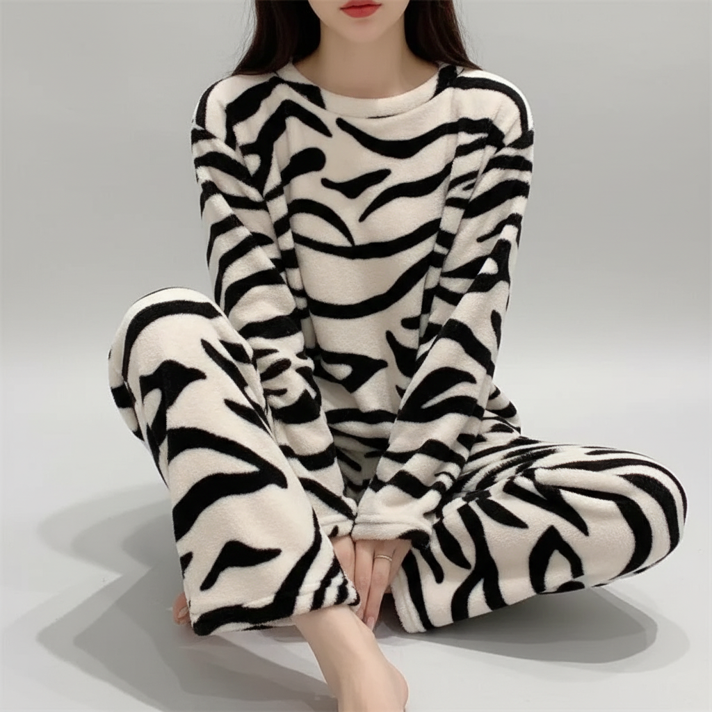 Nordspur | Thick Coral Velvet Pajama Set