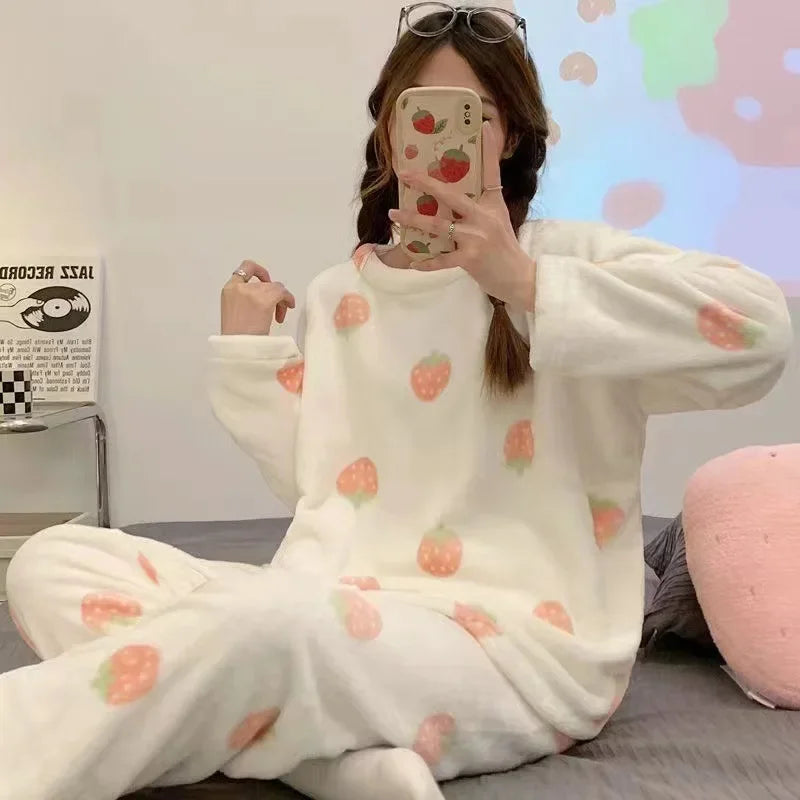 Nordspur | Thick Coral Velvet Pajama Set