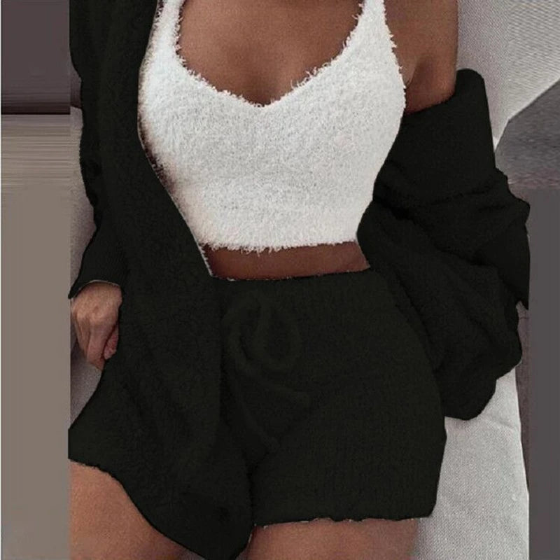 Nordspur | Three Piece Fluffy Pajama Set
