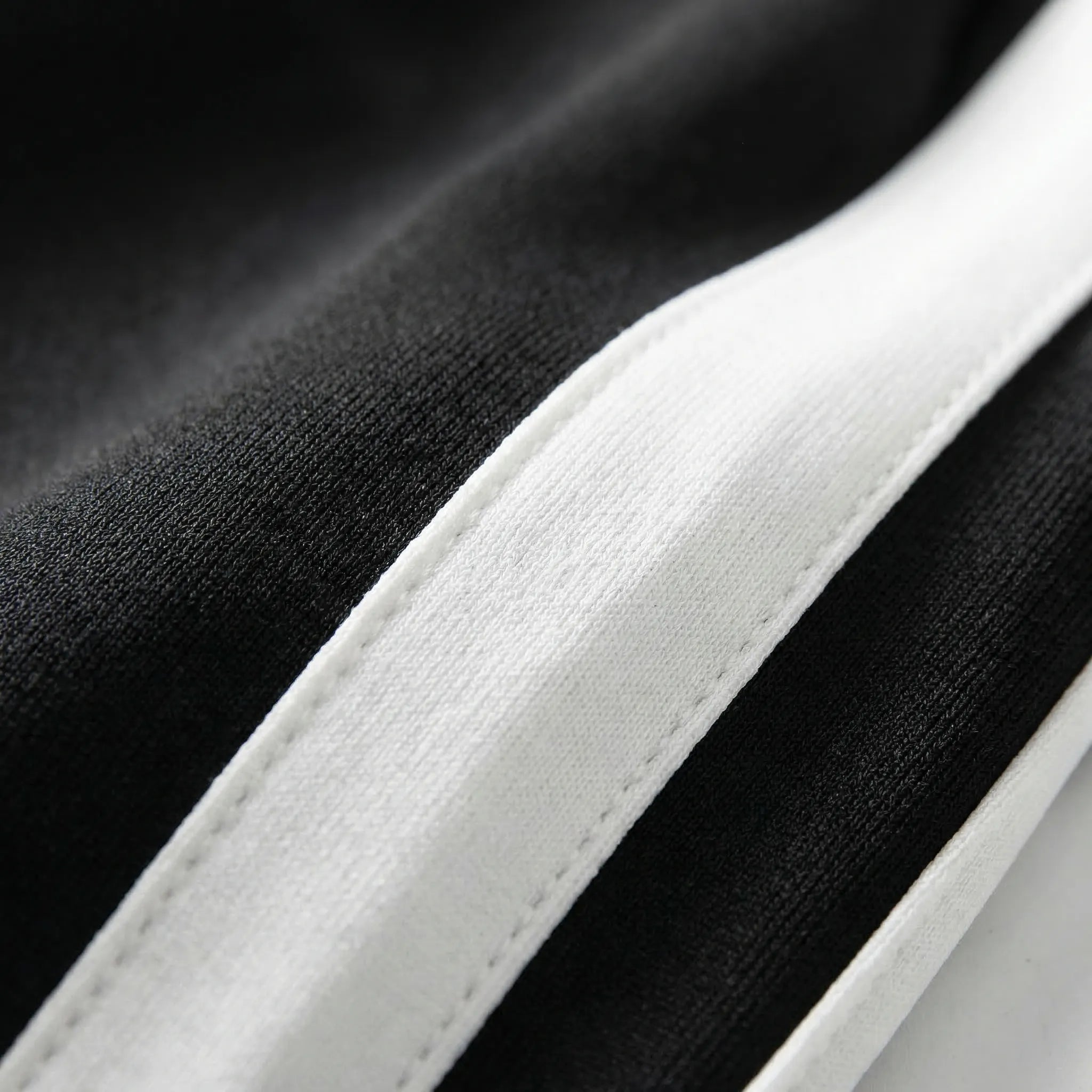 Nordspur | Traxenne Black And White Stripe Two-Piece Tracksuit