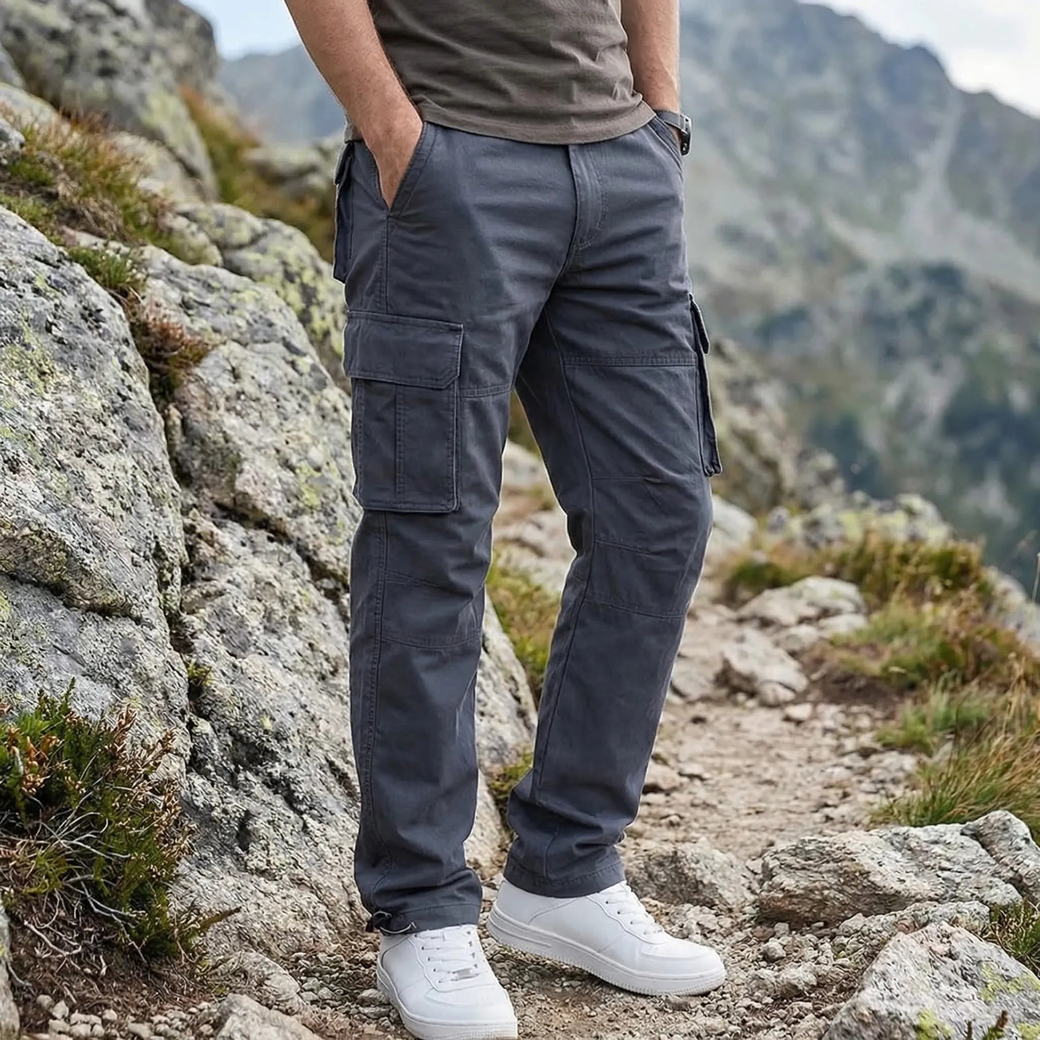 Nordspur | Traxxon Multi-Pocket Straight Leg Cargo Trousers