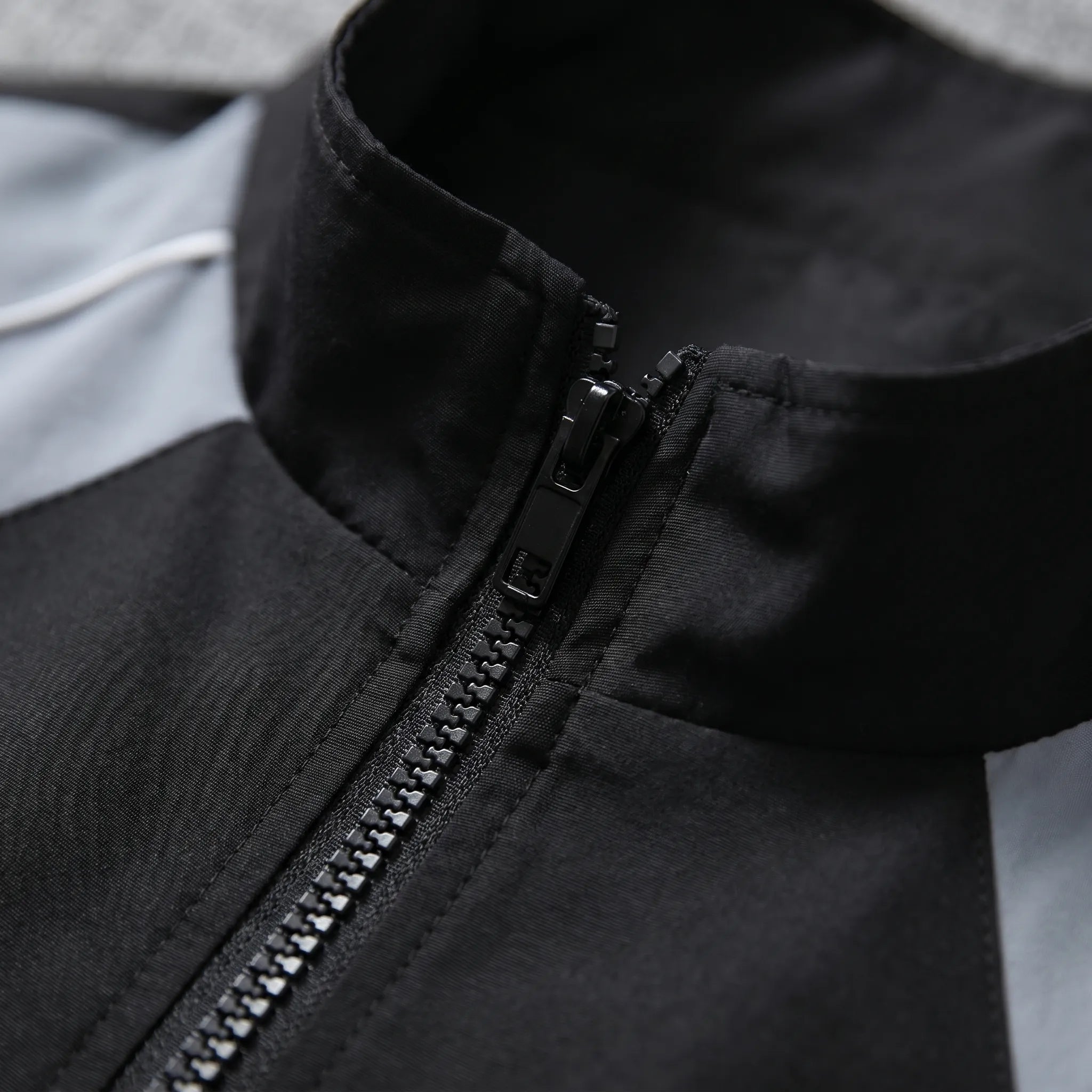 Nordspur | Vektor Men's Colour-Blocked Windbreaker