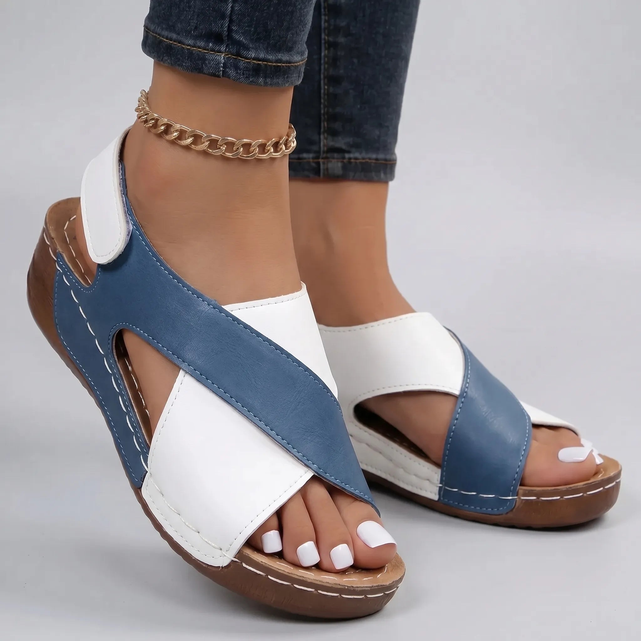 Nordspur | Vellara Cross-Strap Wedge Sandals