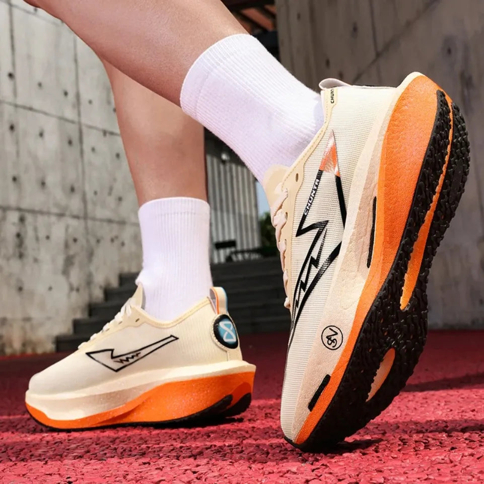 Nordspur | Veltrix Carbon Board Marathon Running Shoe