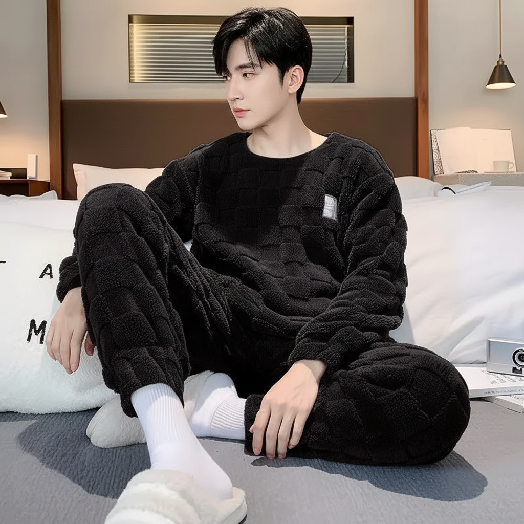 Nordspur | Velvoriq Thick Long Sleeve Pajama Set