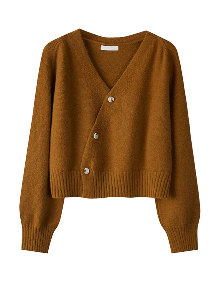 Nordspur | Vespara Asymmetric Button V Neck Cardigan