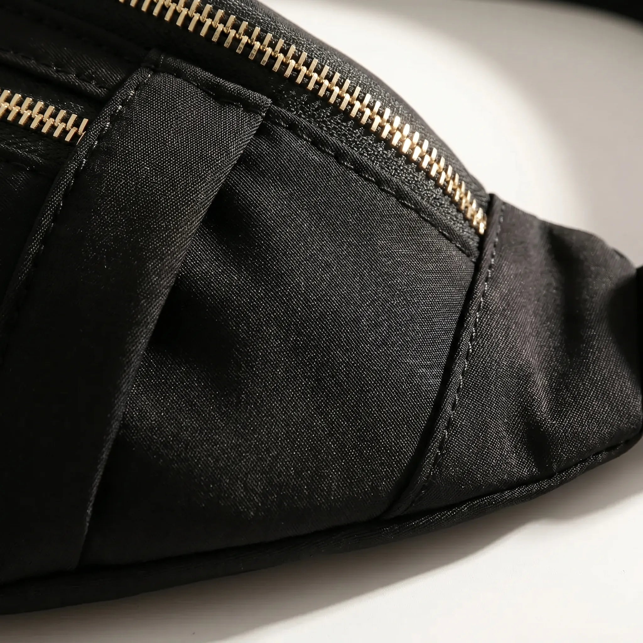 Nordspur | Waistelle Multi-Compartment Zip-Up Fanny Pack