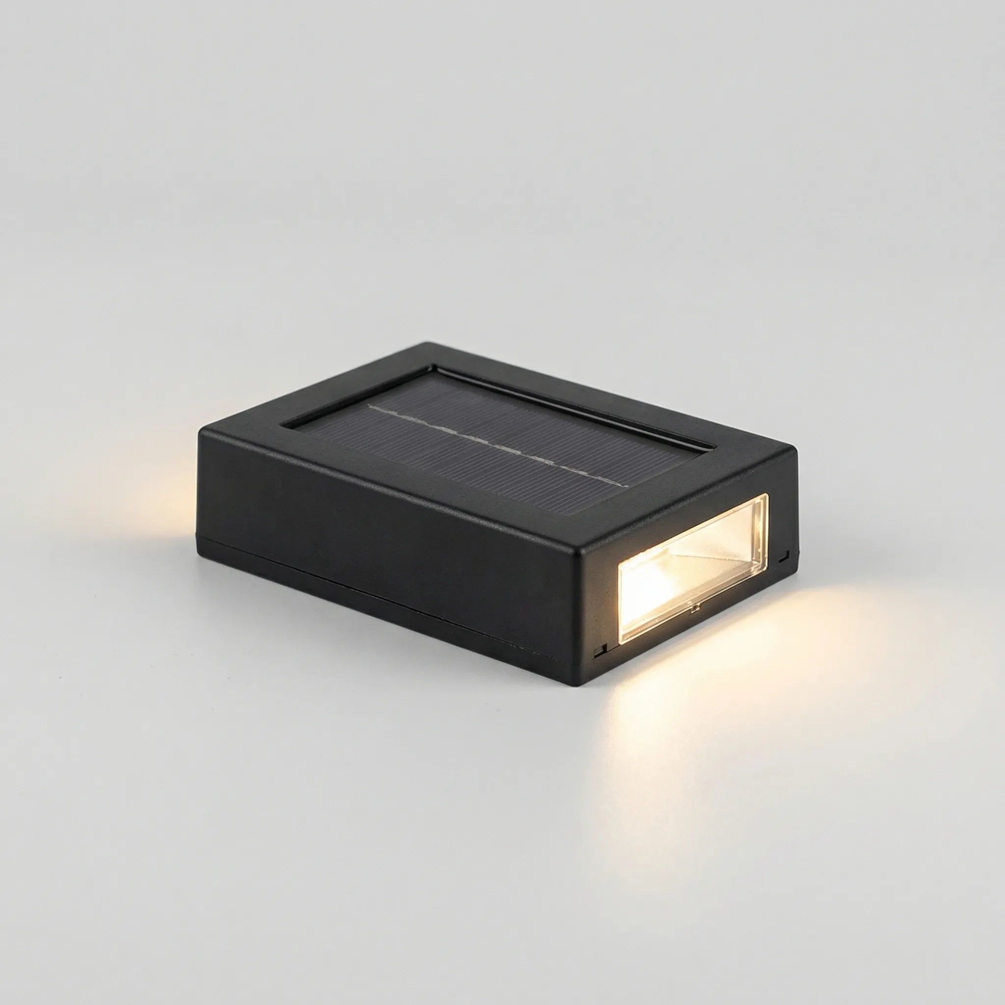 Nordspur | Walloray Solar-Powered Outdoor Up-Down Wall Light