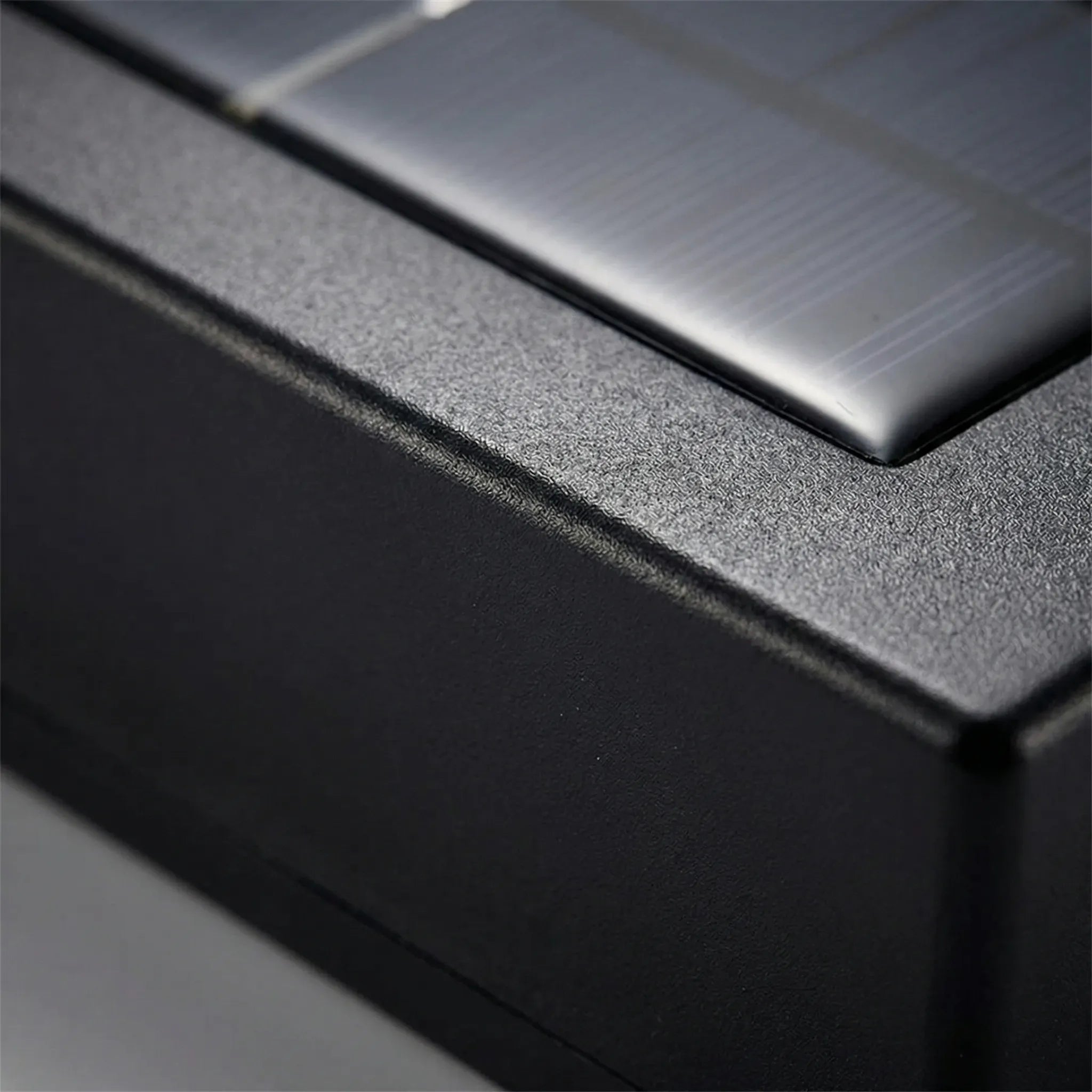 Nordspur | Walloray Solar-Powered Outdoor Up-Down Wall Light