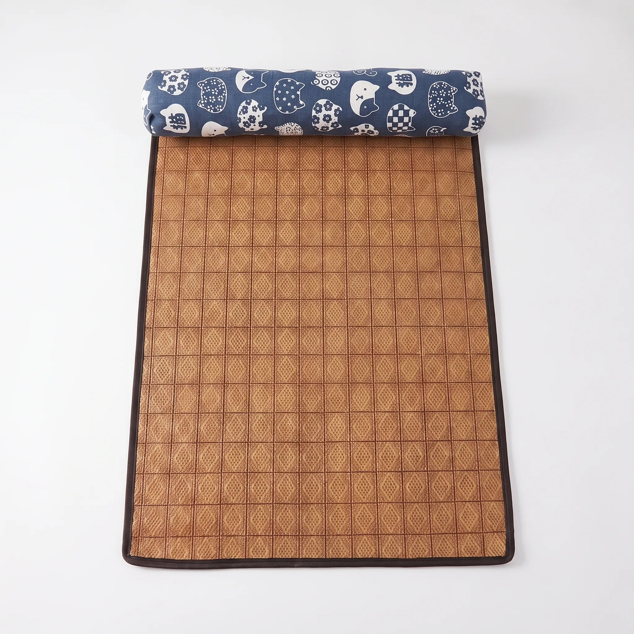 Nordspur | WeaveRest Woven Pet Cooling Mat