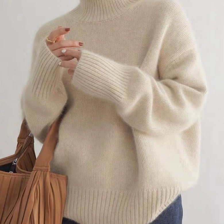 Women's Cashmere Turtleneck Sweater with Wide Cut and Elegant Texture