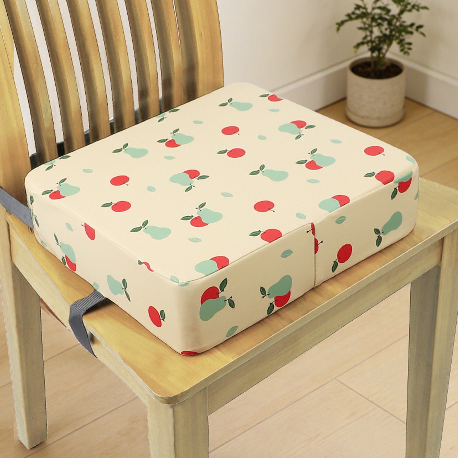 Nordspur | TotsLift Portable Booster Seat Cushion