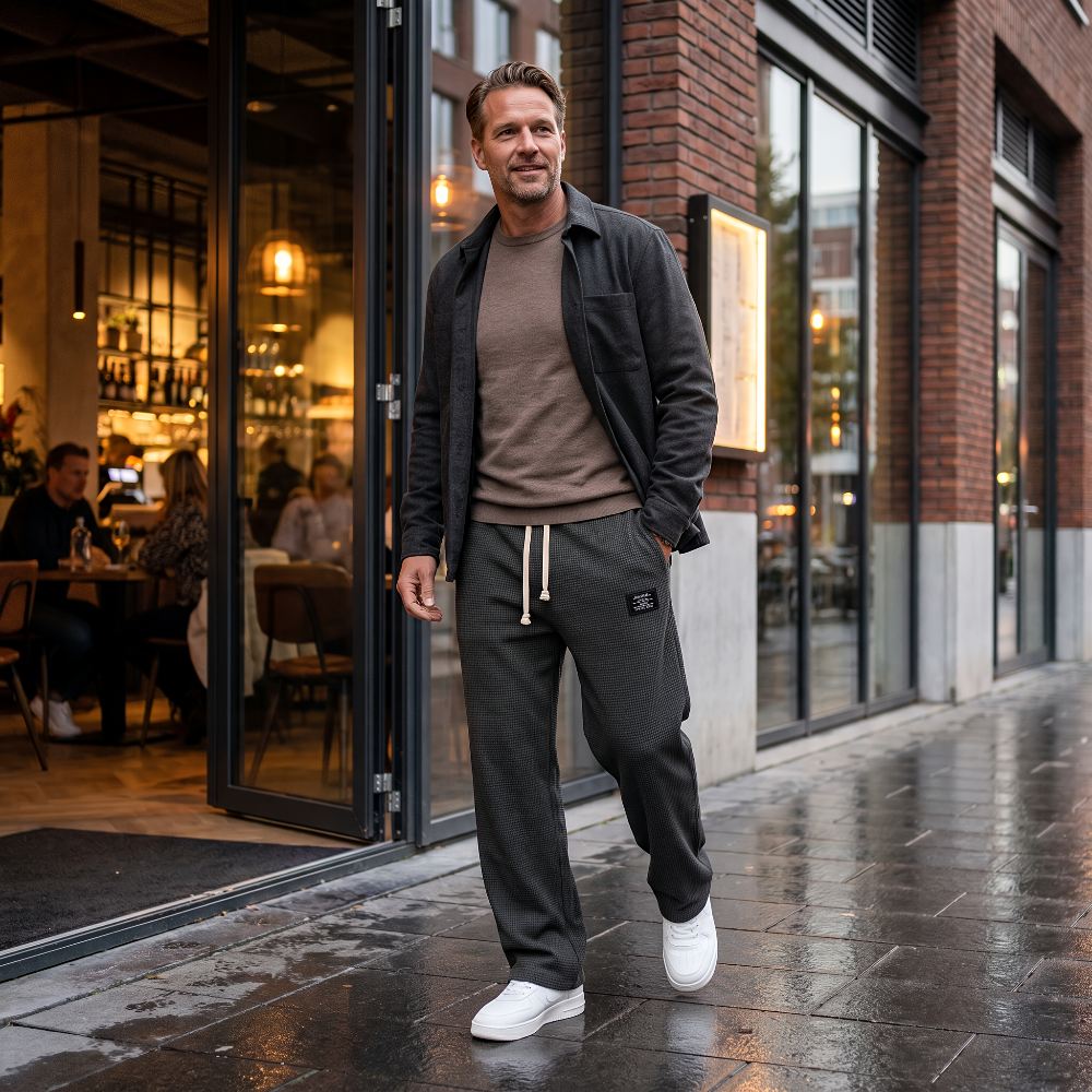 Comfortable Men's Trousers with Wide Fit and Adjustable Waistband