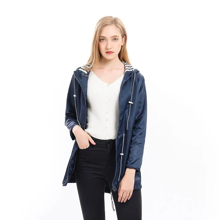 Sabrina - Elegant Raincoat for All Year Round