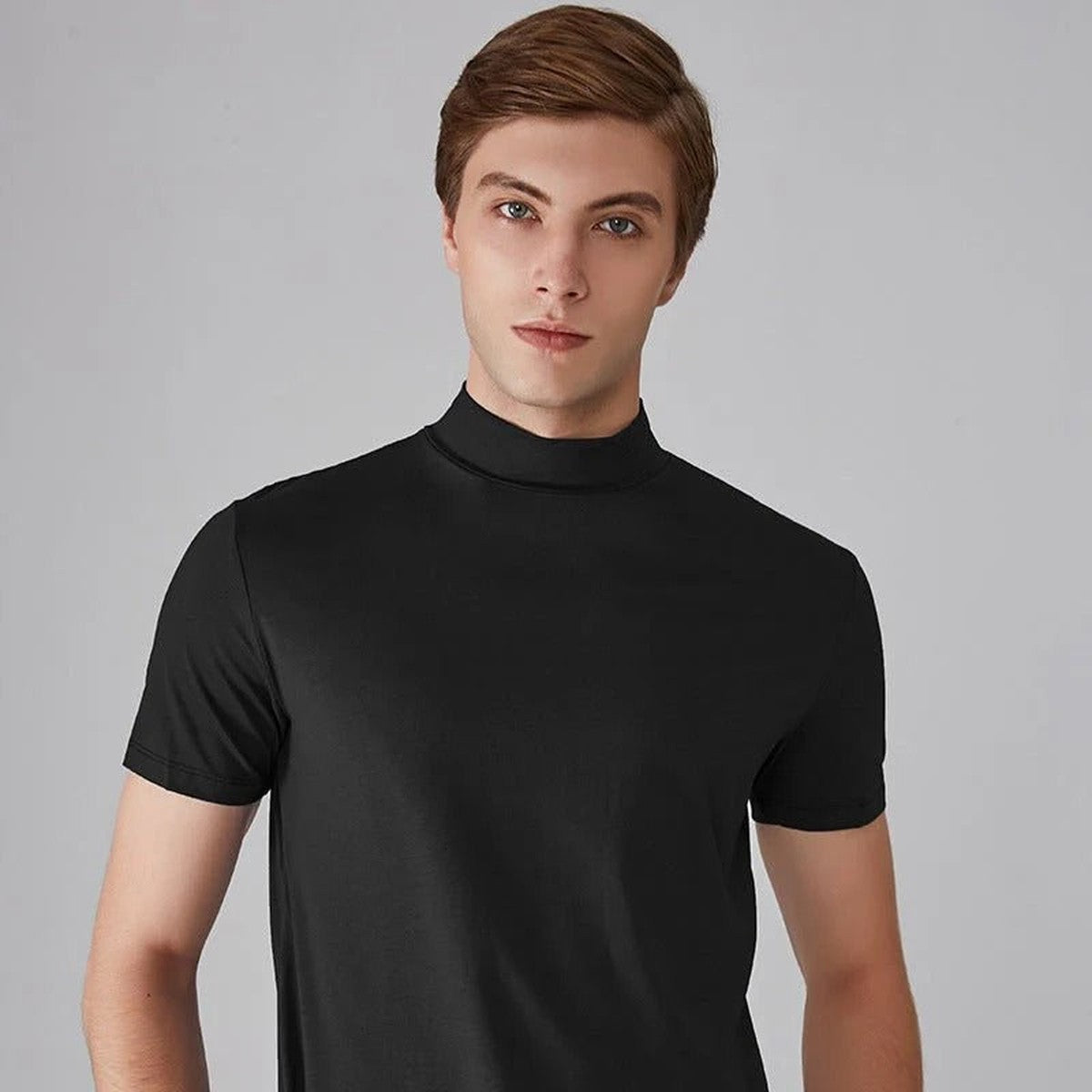 Men Short Sleeve Mock Neck T Shirt with Solid Color Design