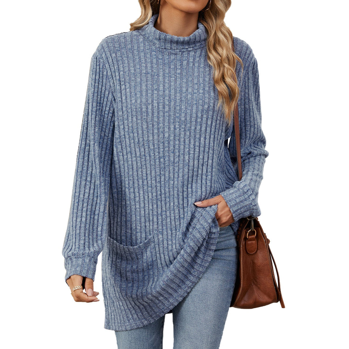 Loose-Fitting T-Shirt for Women with High Neck and Long Sleeves