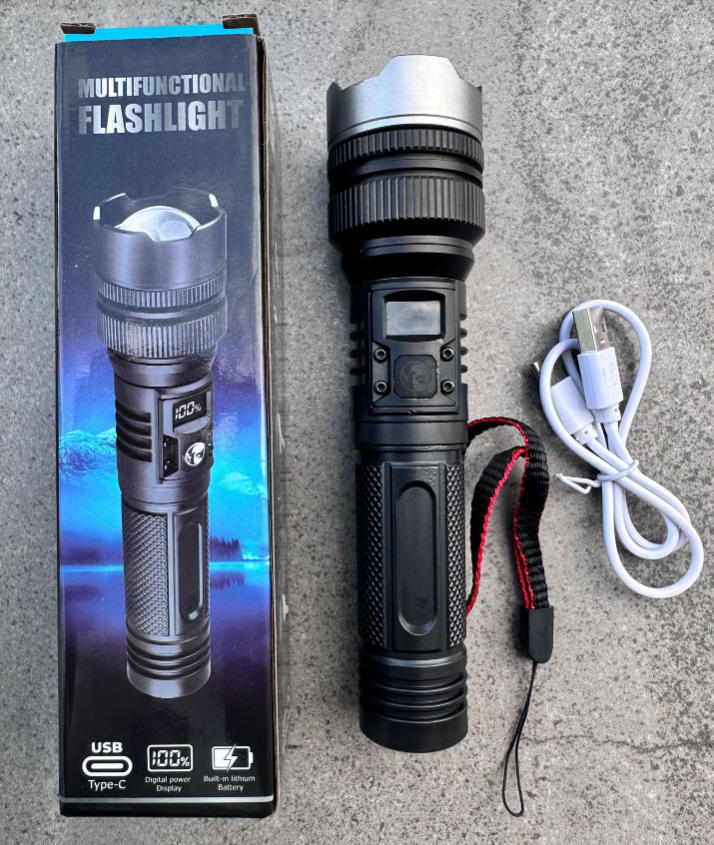 Ultra-Bright Tactical Flashlight – Zoomable & Rechargeable