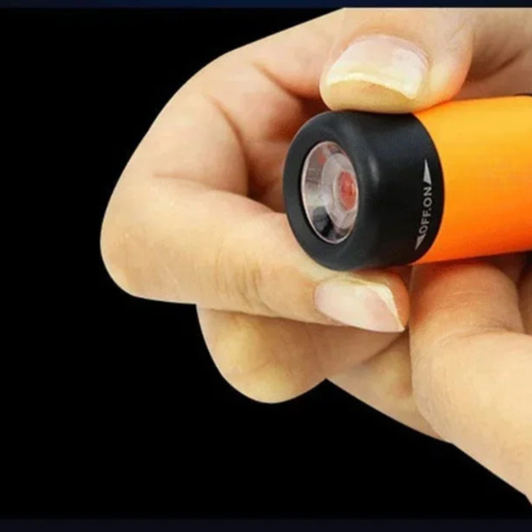 Nordspur | Keyglint USB Rechargeable Keychain Flashlight