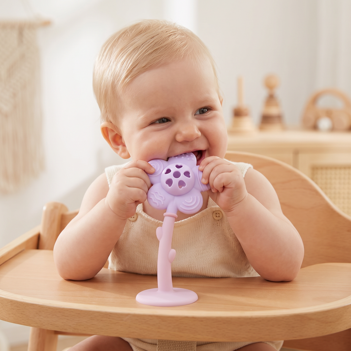 2-in-1 Sunflower Teething Ring & Rattle for Babies with Suction Cup Base