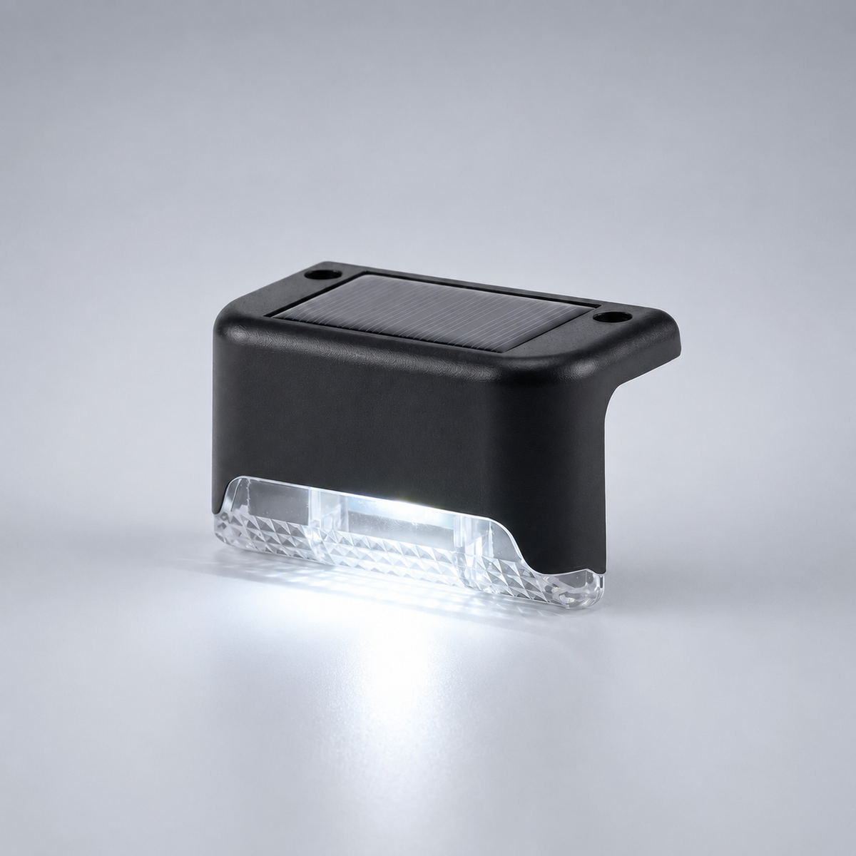 Nordspur | Soluxe Solar-Powered Outdoor Step Lamp
