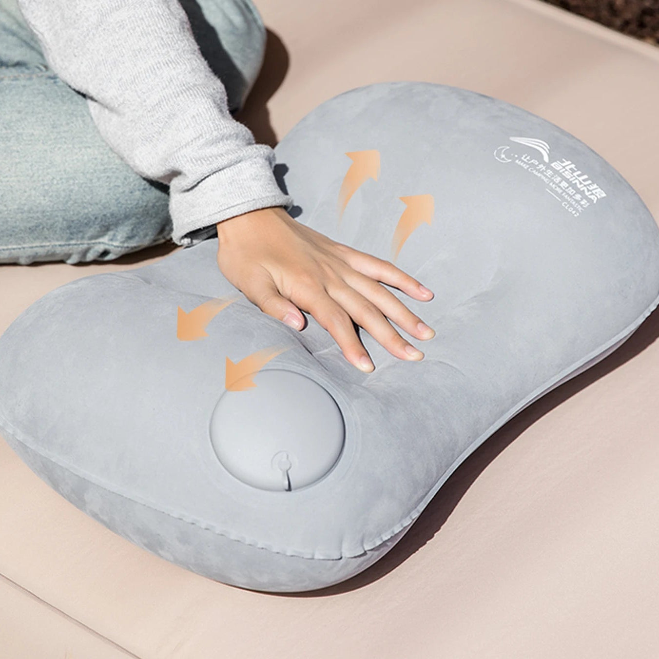 Nordspur | AirLoom Inflatable Travel Pillow Design