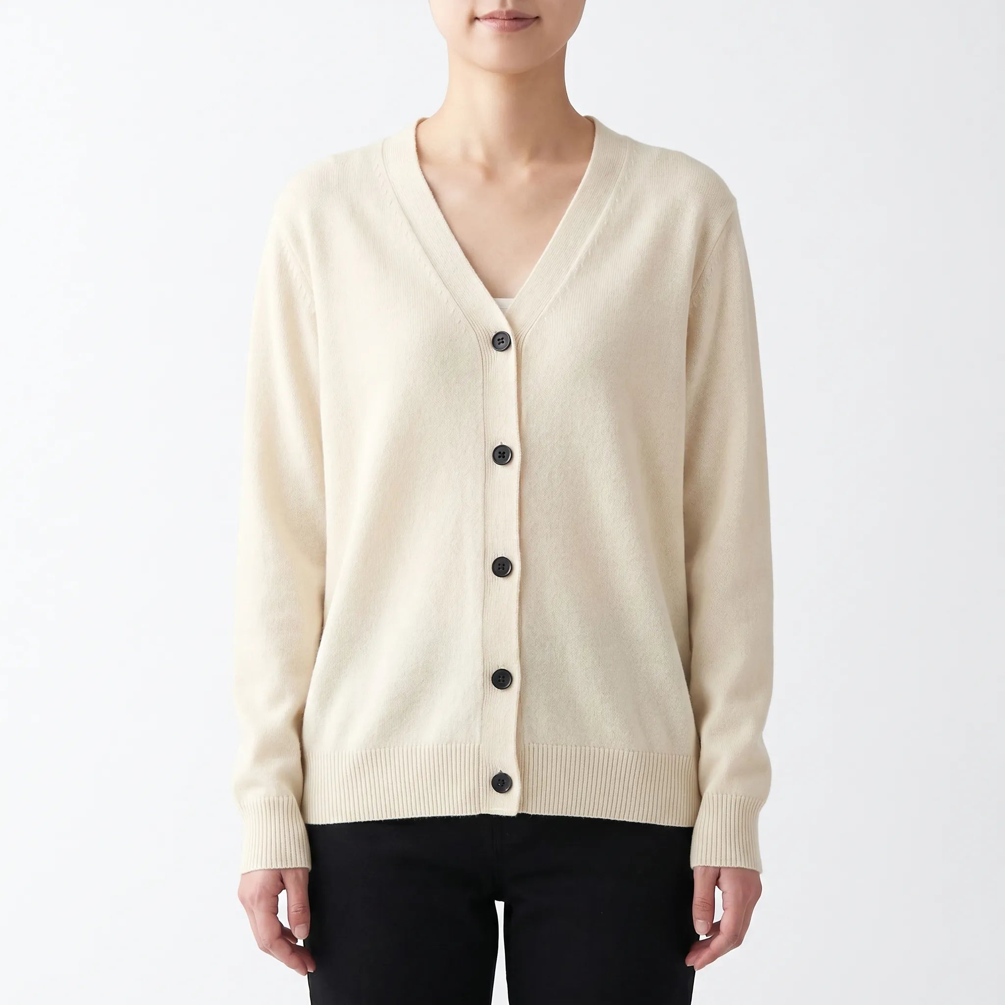 Nordspur | AuraKnit V-Neck Buttoned Cardigan