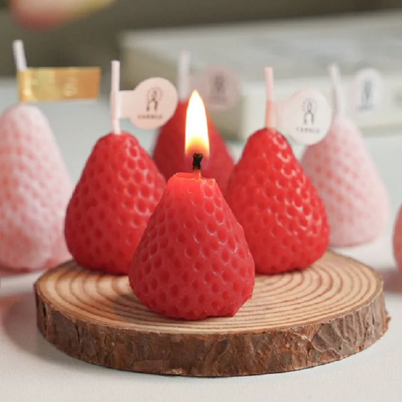 Nordspur | Berrina Miniature Strawberry Shaped Candles