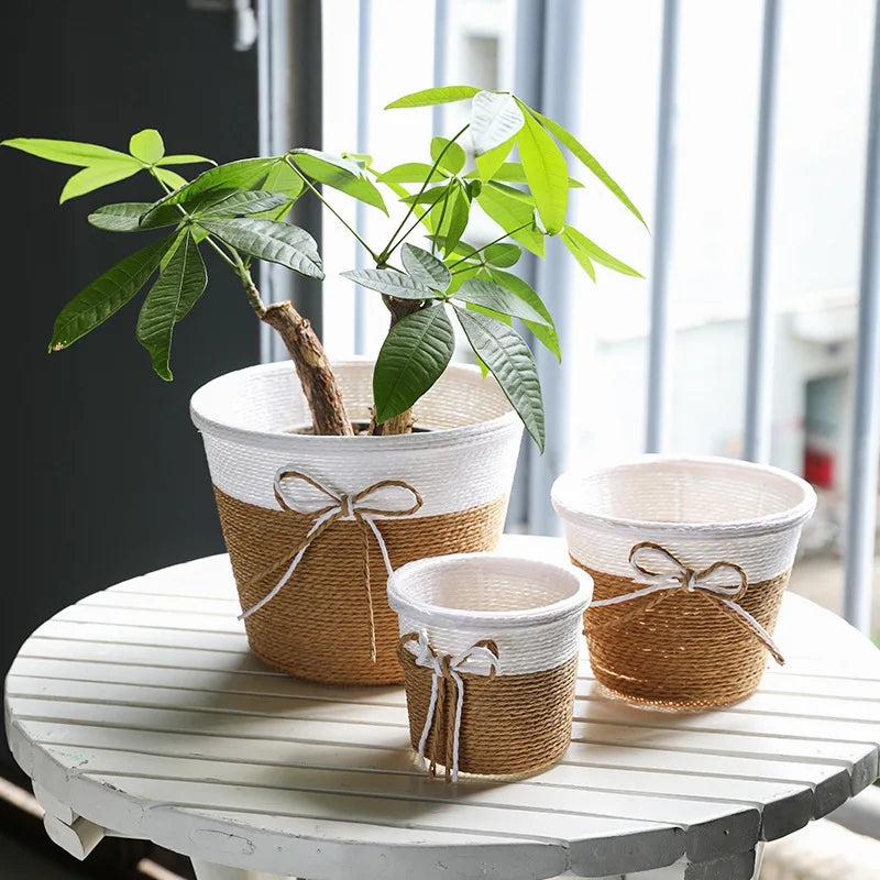 Nordspur | Bramblette Hand-Woven Two-Tone Planter Basket