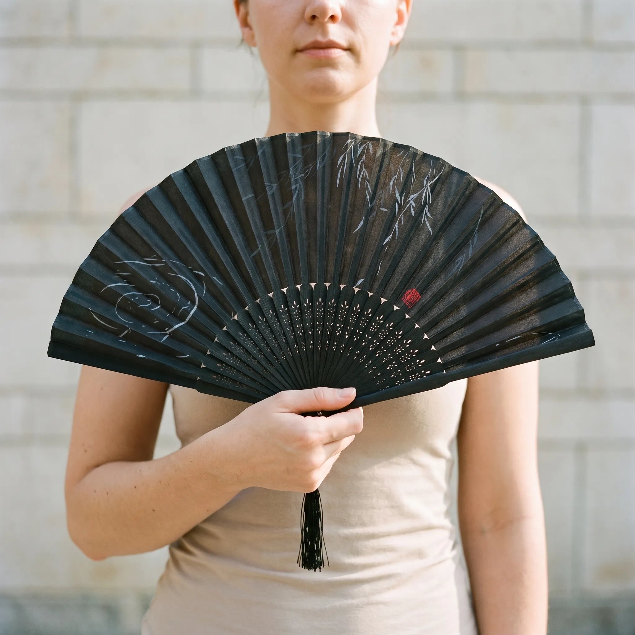 Nordspur | Breezette Vintage Style Floral Hand Folding Fan