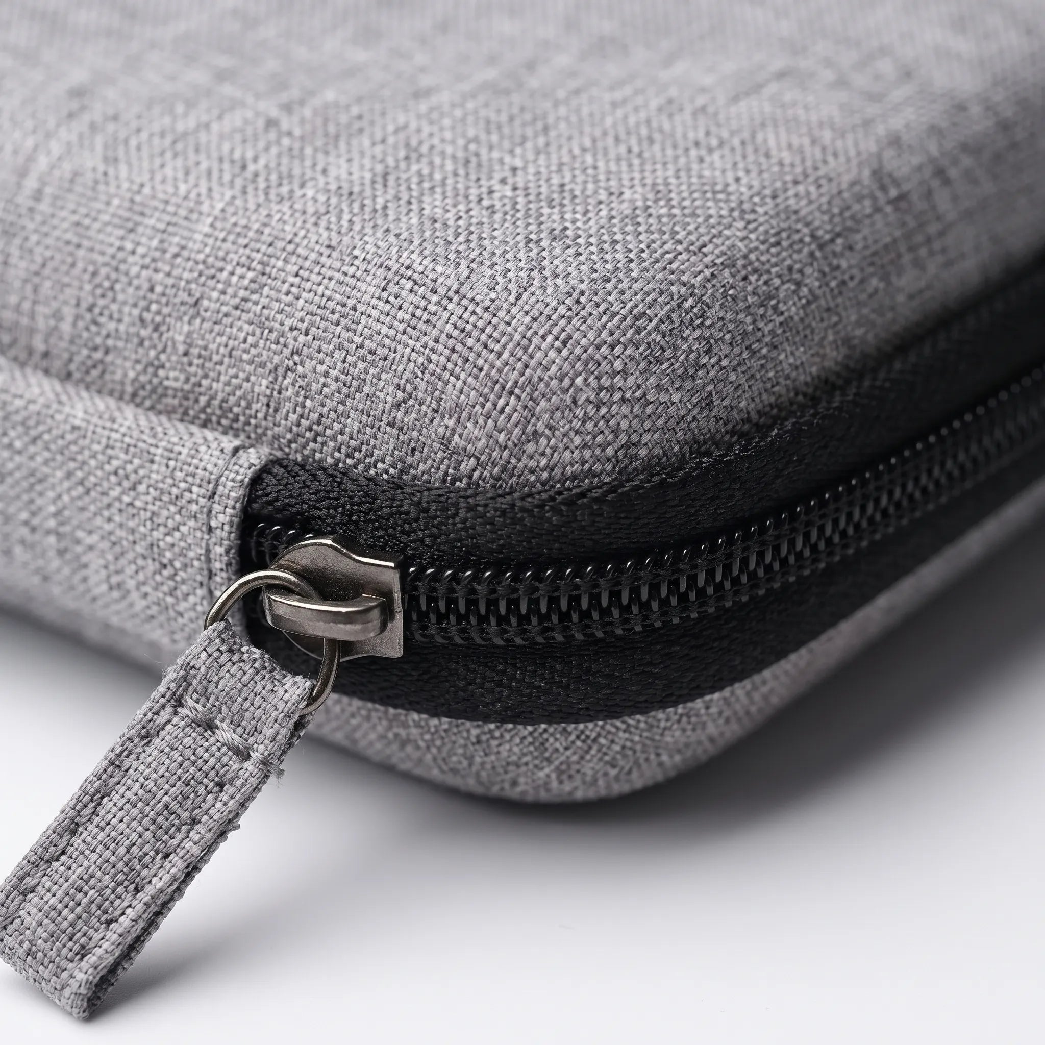 Nordspur | Cablezip Compact Zip-Around Travel Electronics Organiser