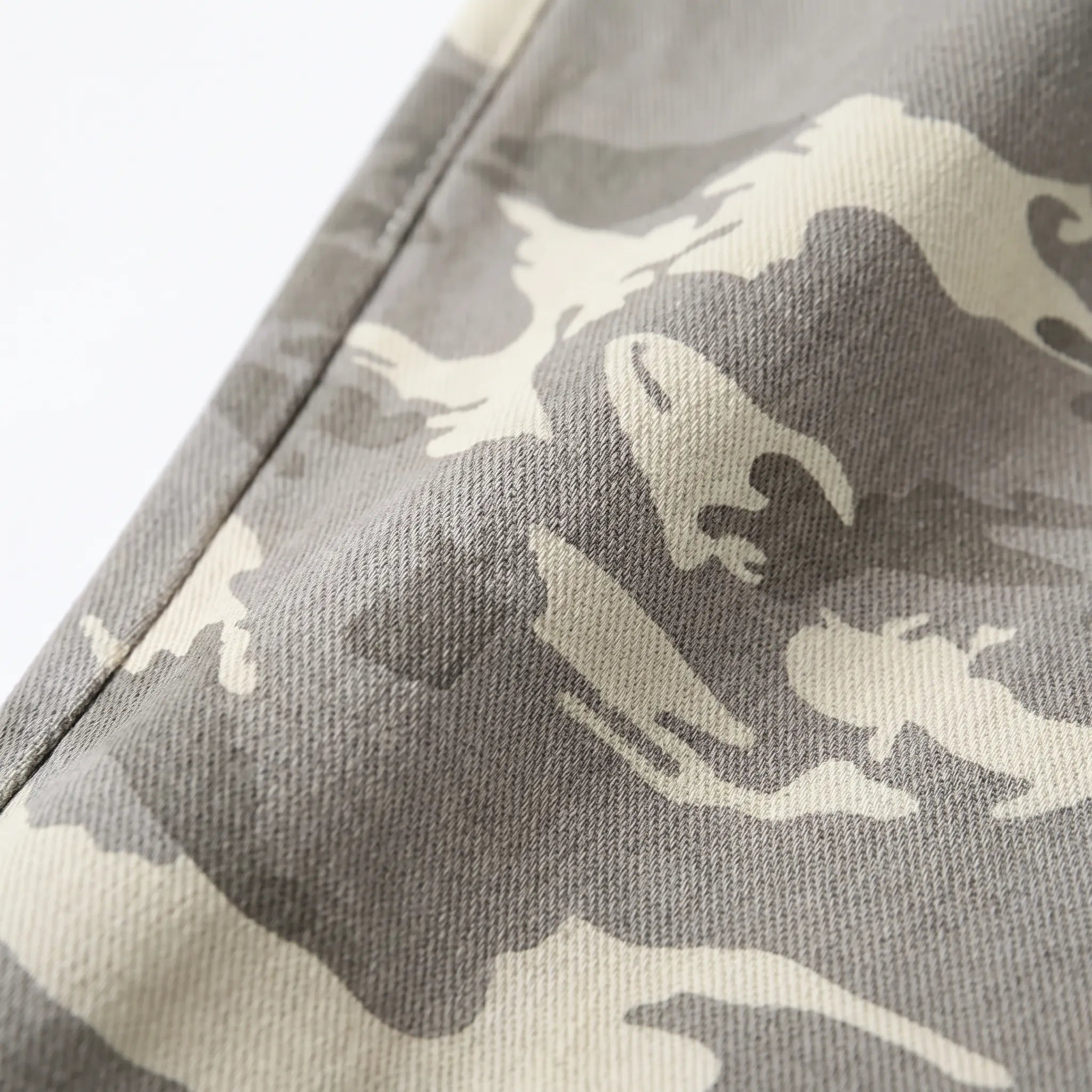 Nordspur | Camovale Loose Fit Camouflage Knee Length Shorts