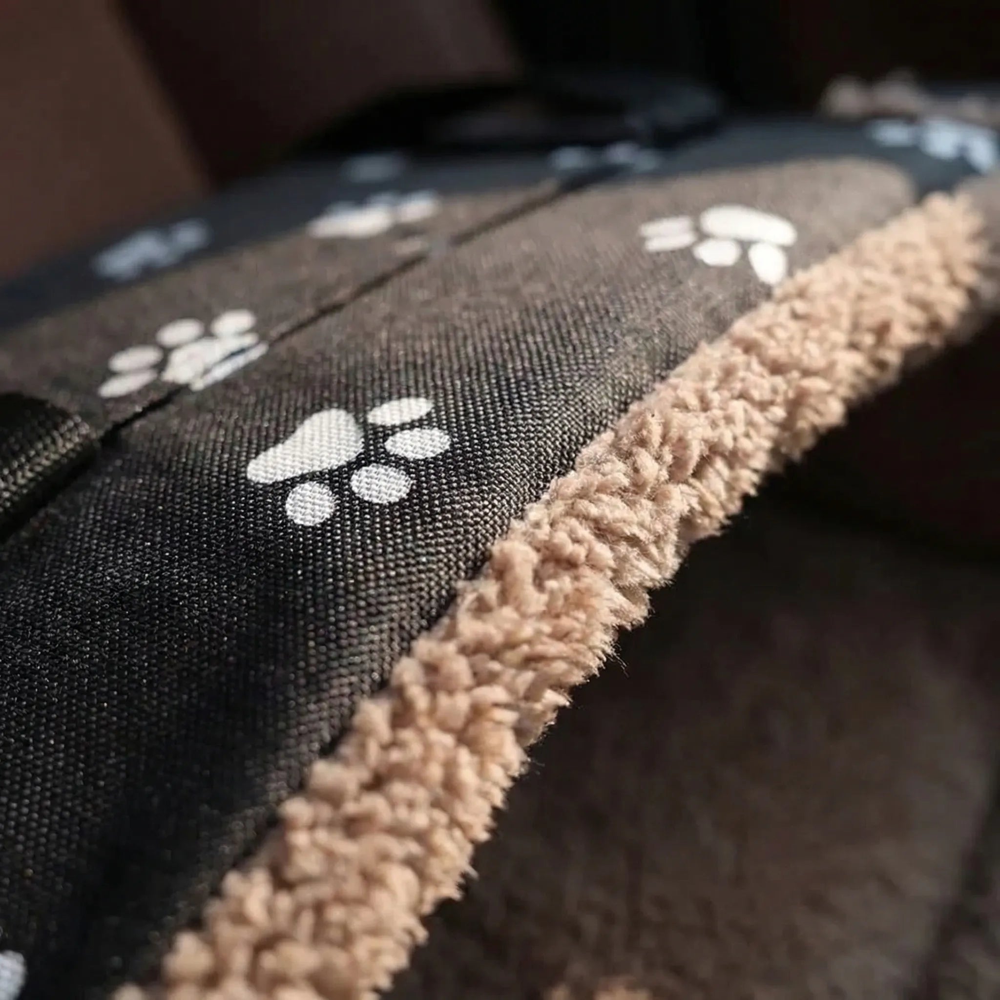 Nordspur | Caninest Centre Console Pet Carrier Seat