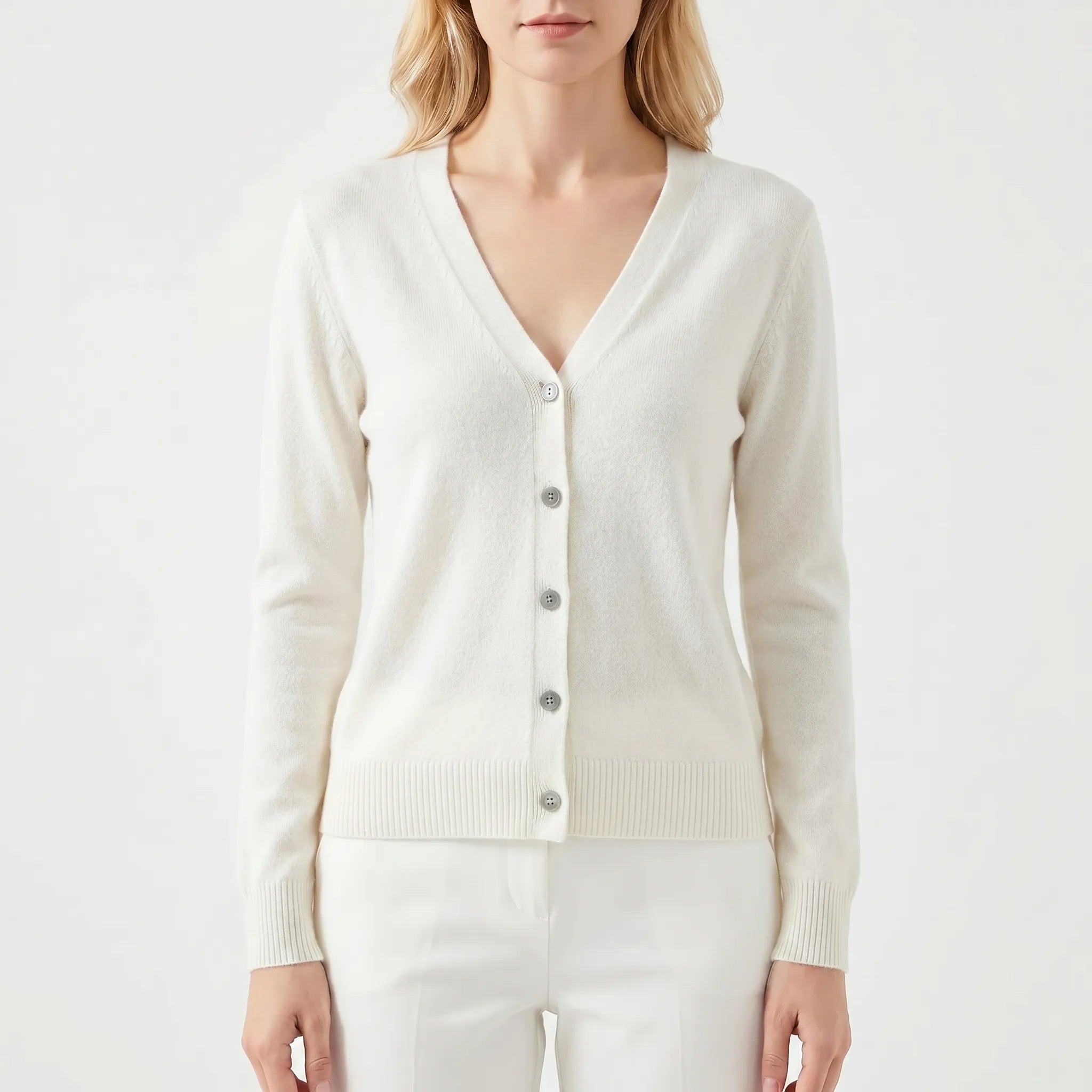 Nordspur | Cardea V-Neck Button Cardigan