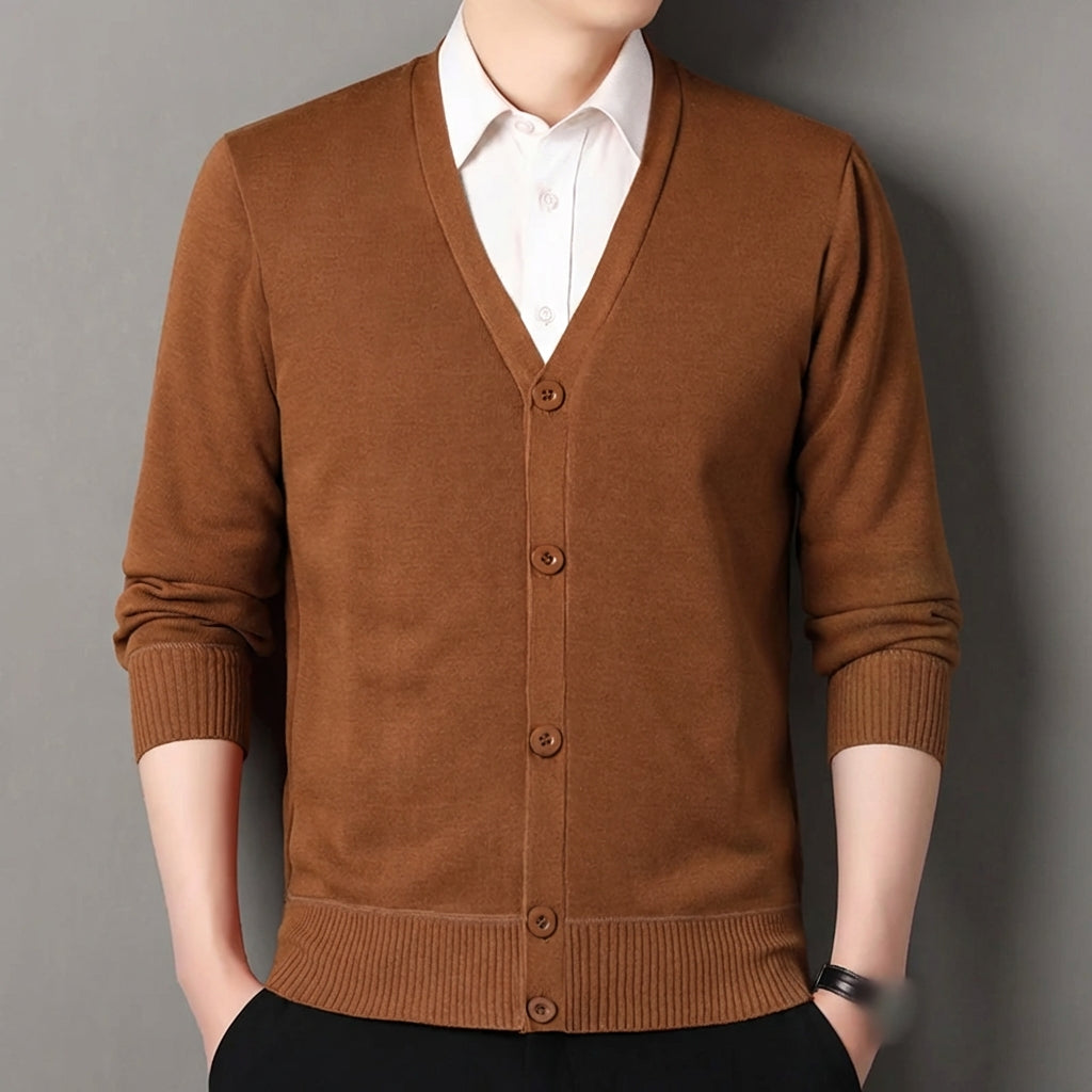 Nordspur | Cardenmore V Neck Button Cardigan
