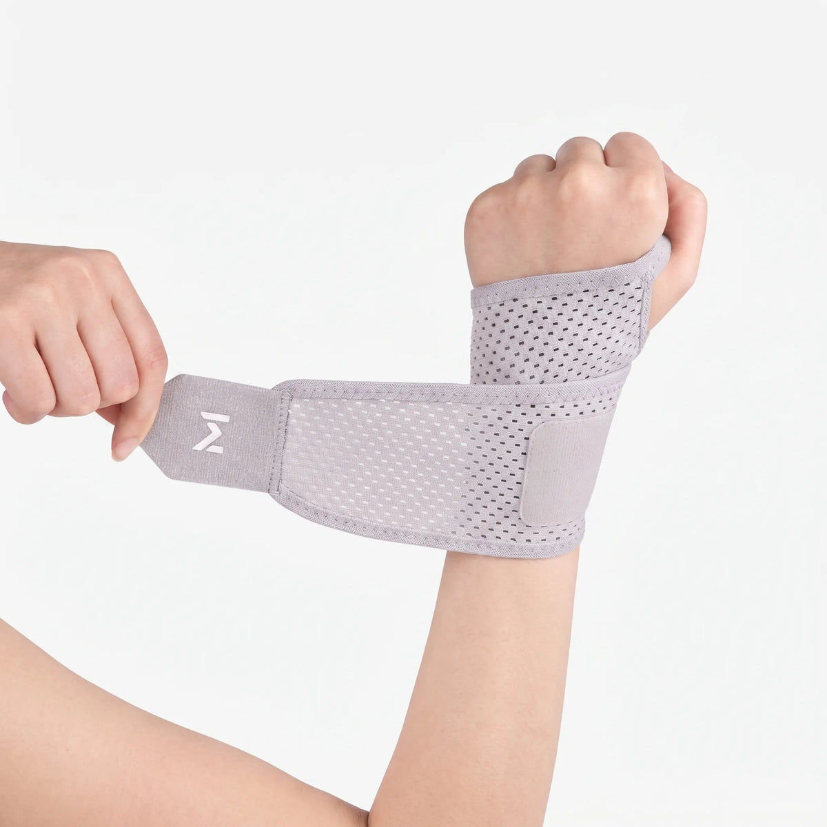 Nordspur | CarpoGrip Adjustable Wrap-Around Wrist Support