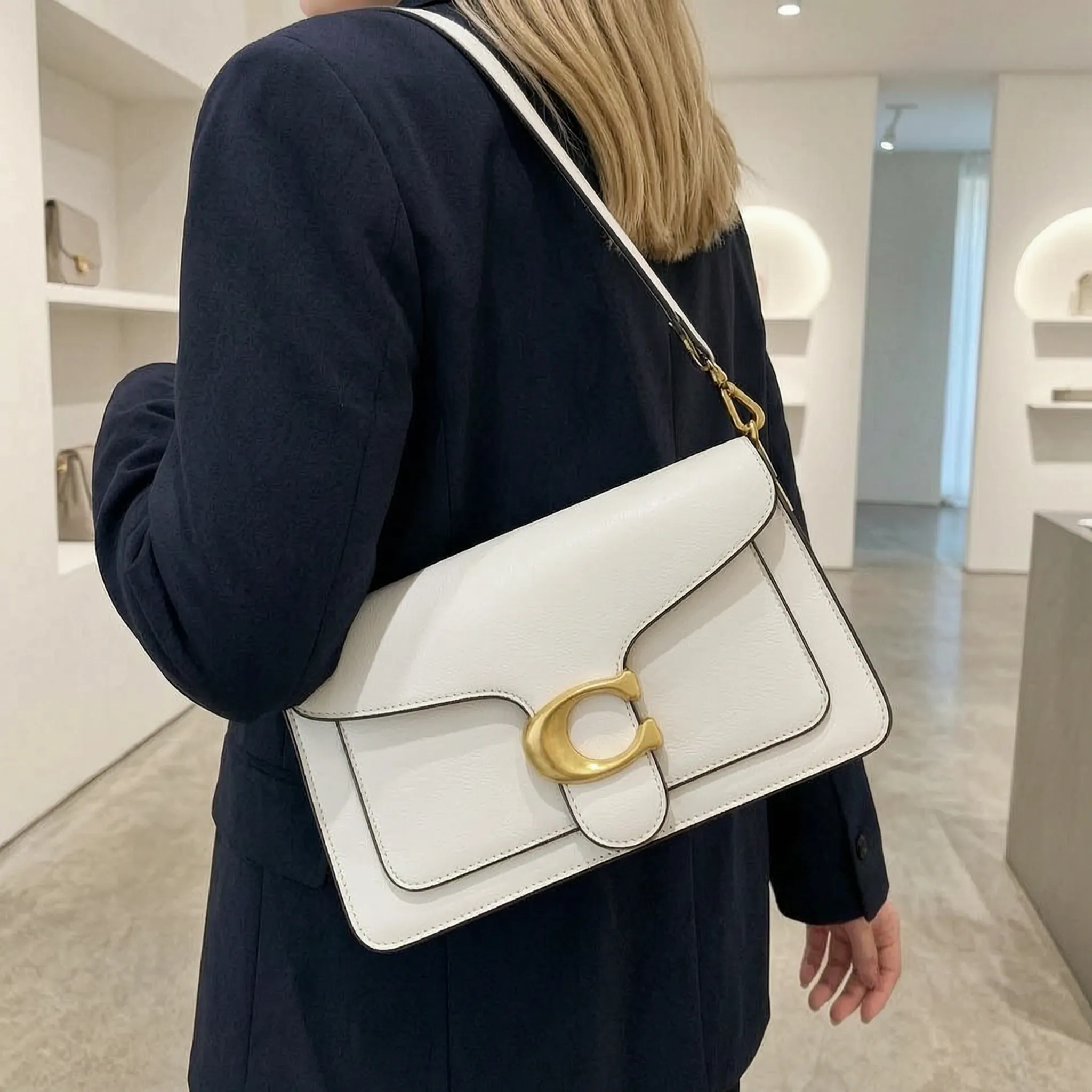 Nordspur | Clarvelle Compact Square Flap Shoulder Bag