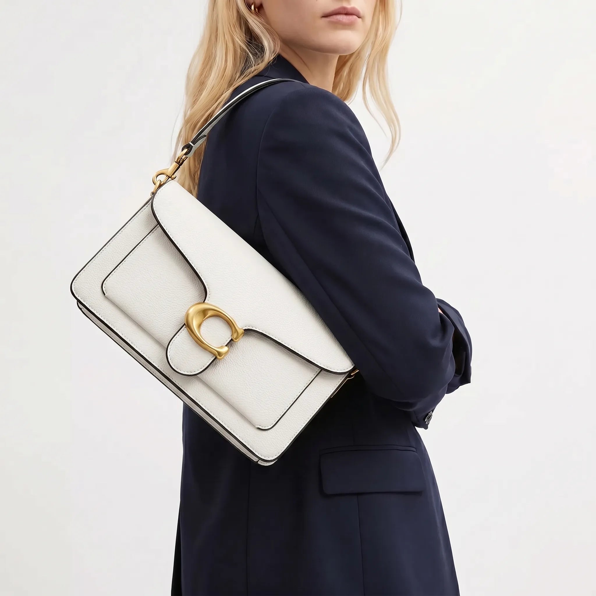 Nordspur | Clarvelle Compact Square Flap Shoulder Bag