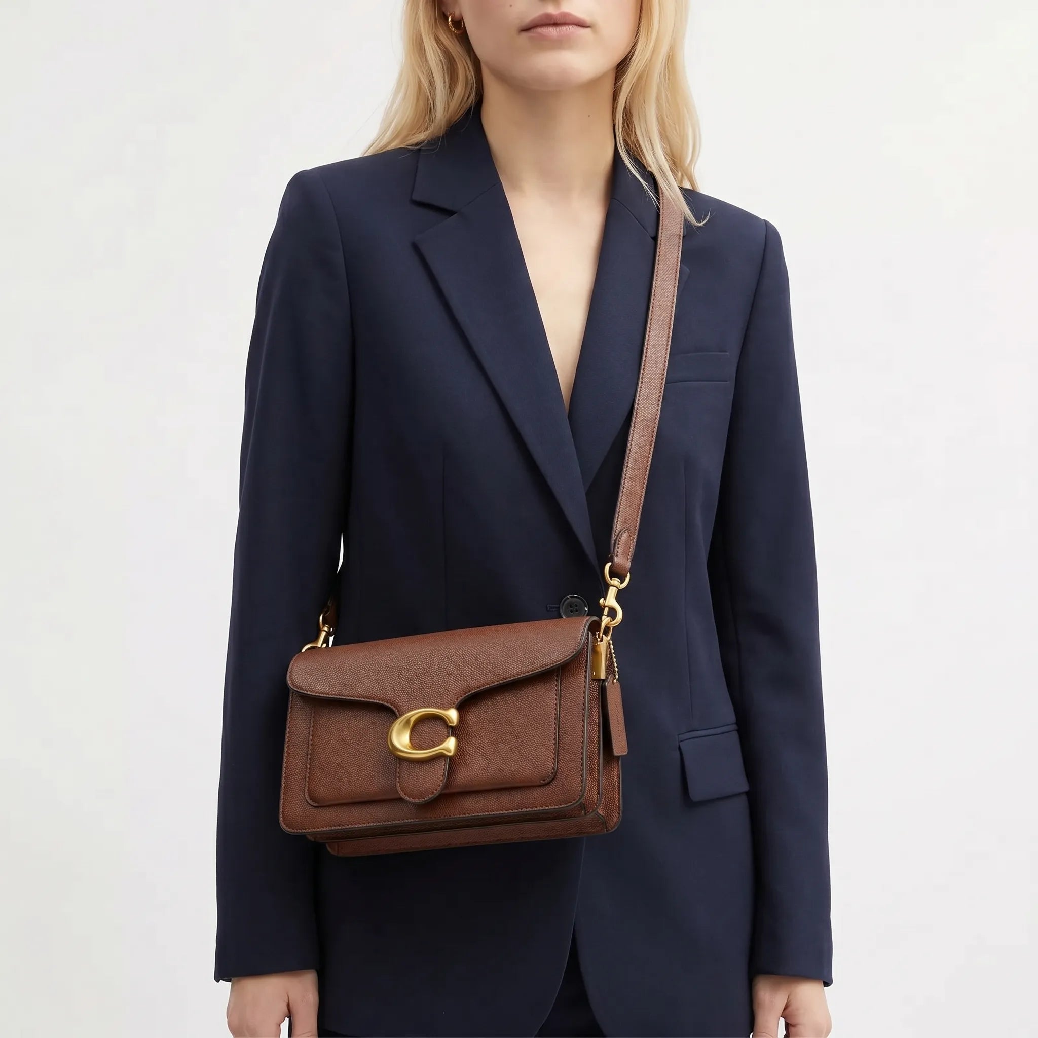 Nordspur | Clarvelle Compact Square Flap Shoulder Bag