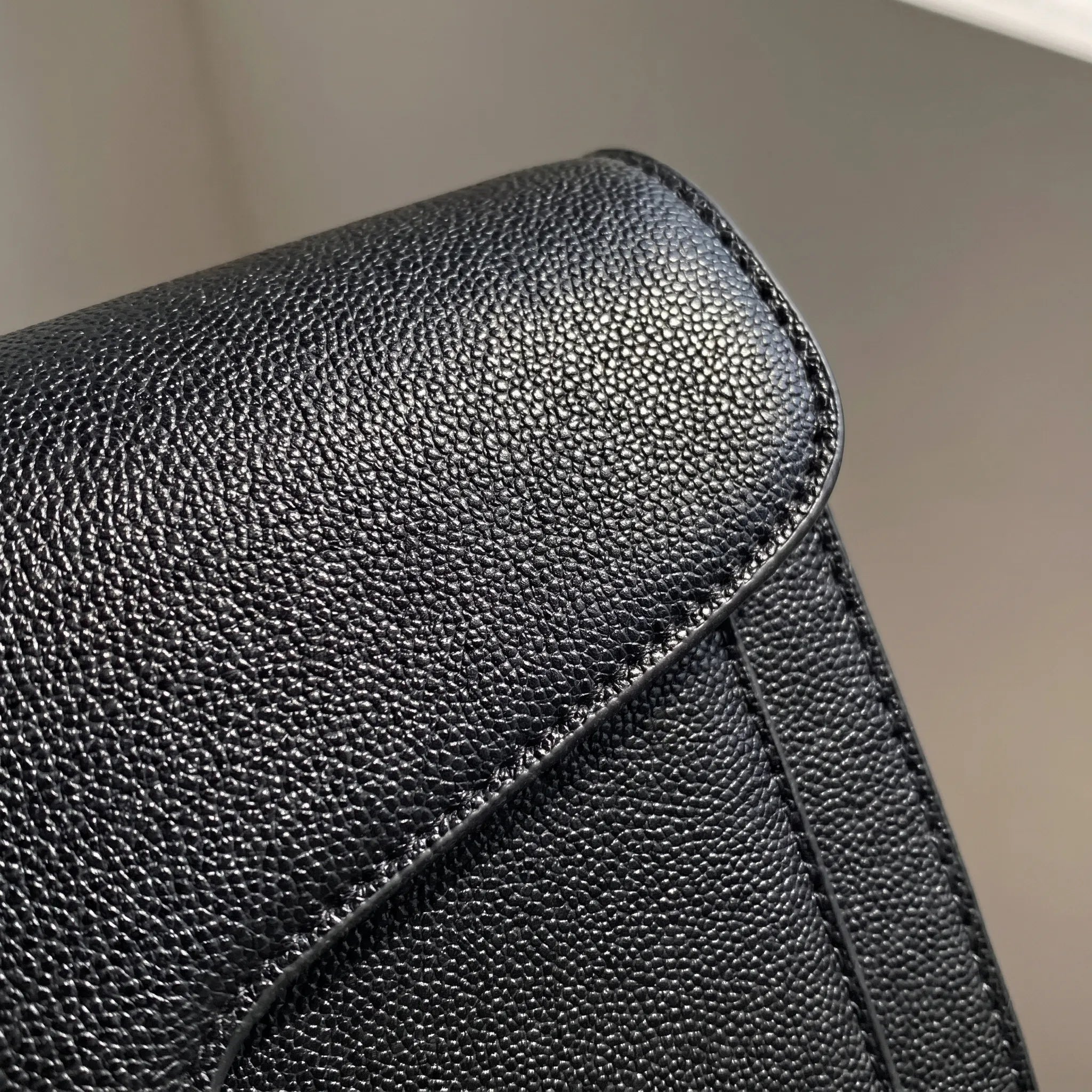 Nordspur | Clarvelle Compact Square Flap Shoulder Bag