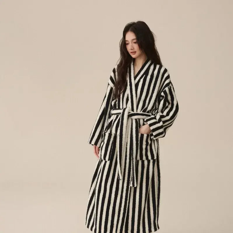 Nordspur | Cozyloft Knee Length Striped Robe Set
