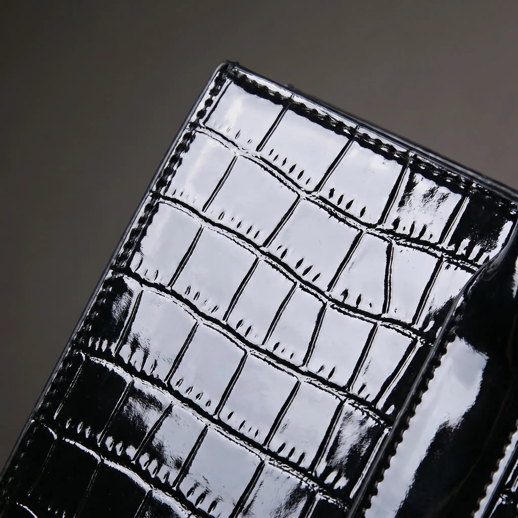 Nordspur | Crocovelle Structured Tote With Crocodile-Embossed Finish
