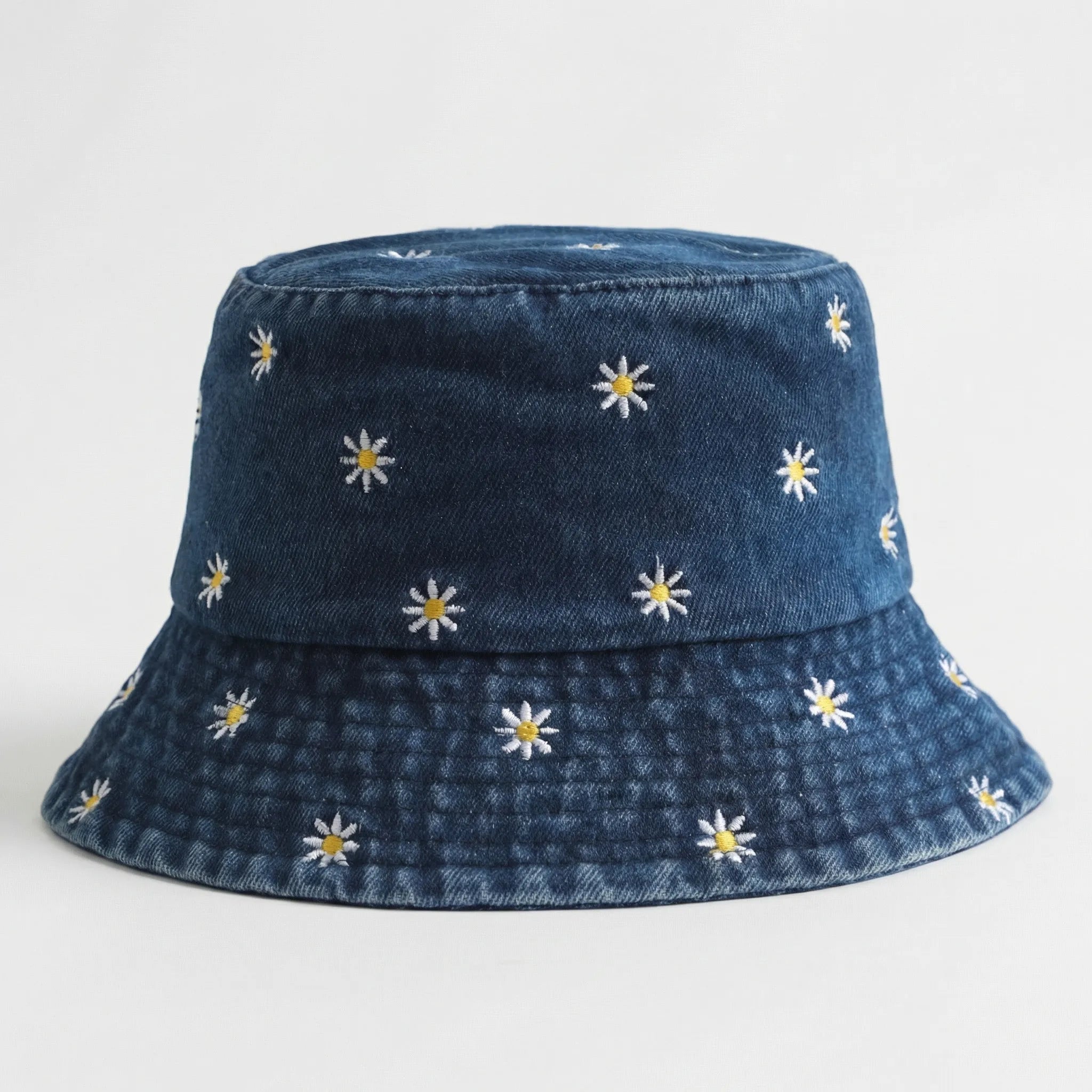 Nordspur | Daislyn Daisy Embroidered Bucket Hat