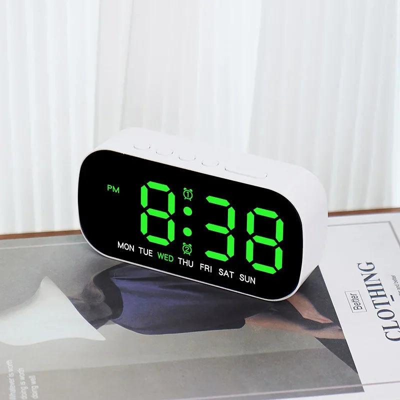 Nordspur | Dayrise USB Powered LED Alarm Clock