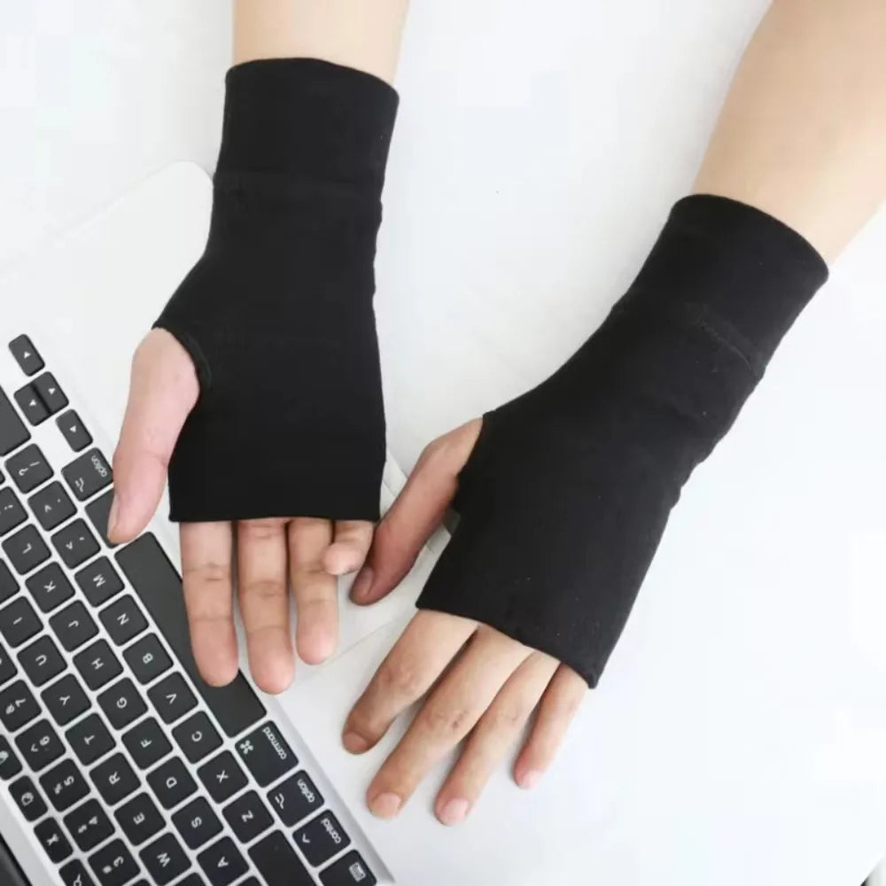 Nordspur | DexaCuff Short Casual Fingerless Gloves