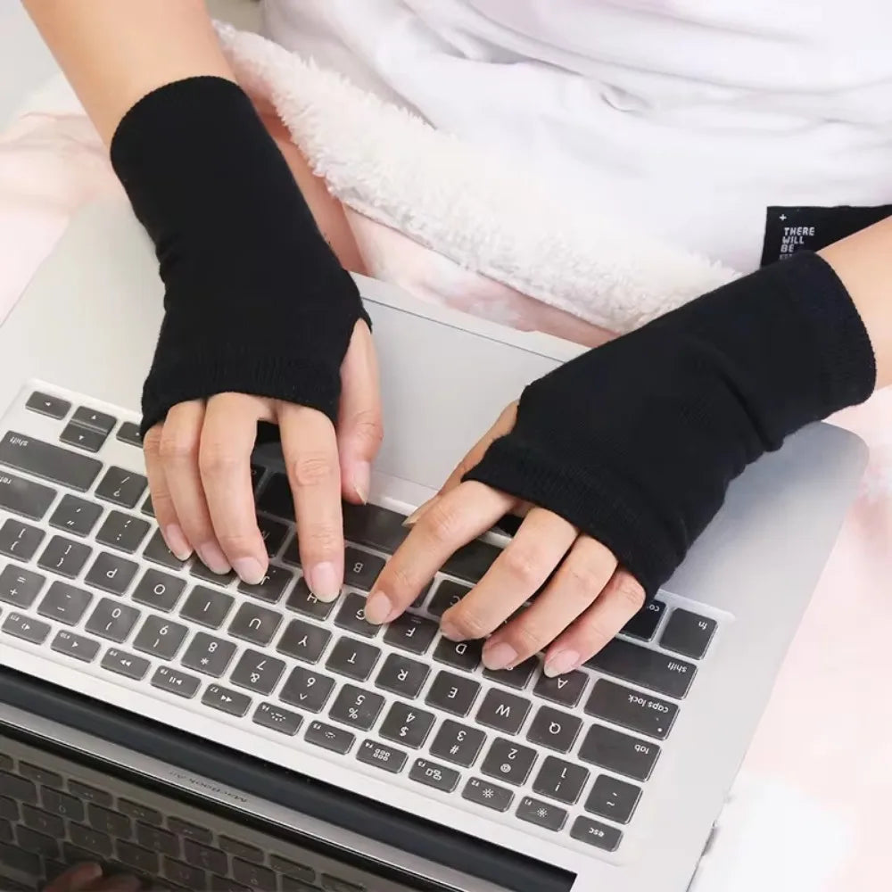 Nordspur | DexaCuff Short Casual Fingerless Gloves
