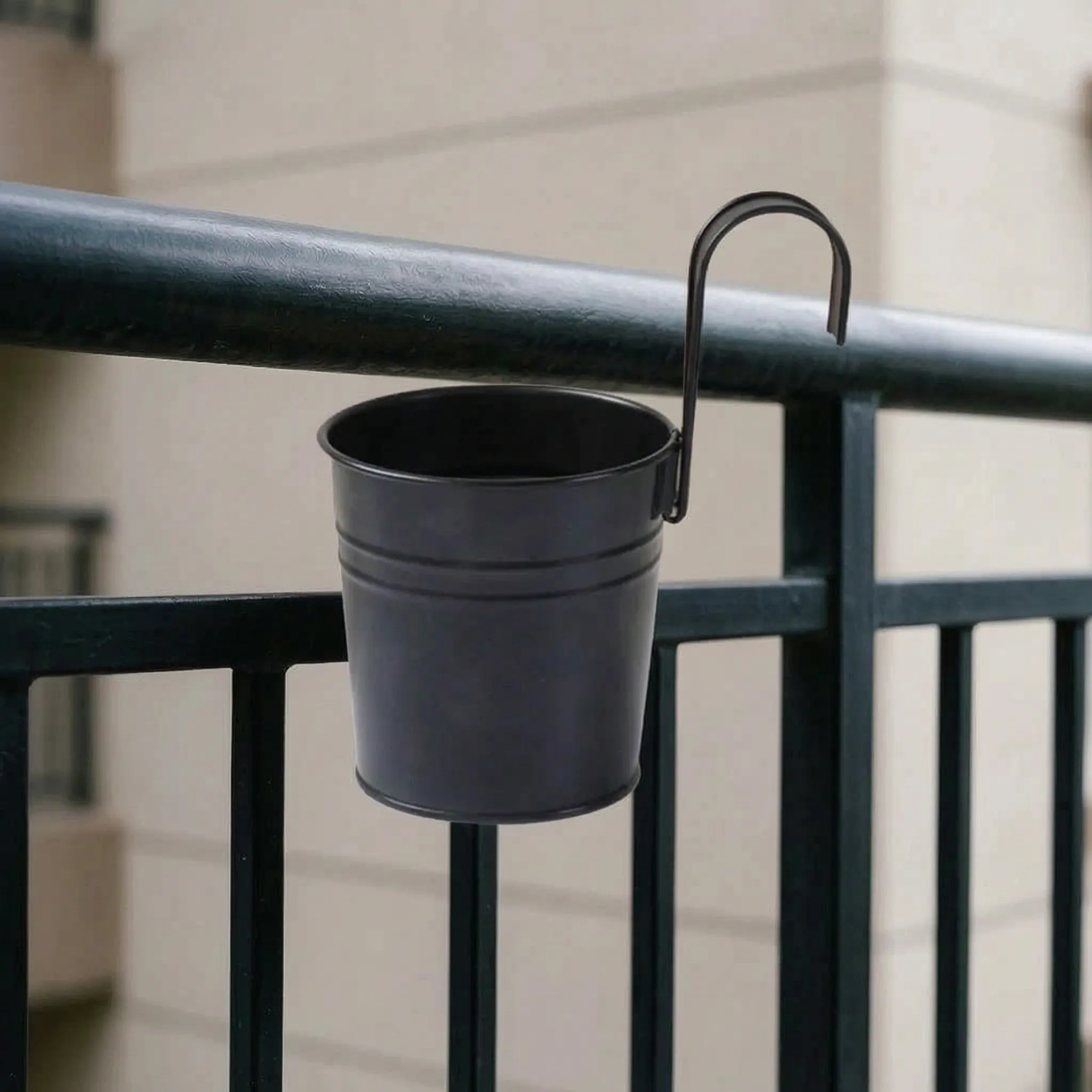 Nordspur | Floralink Sturdy Hanging Balcony Planter